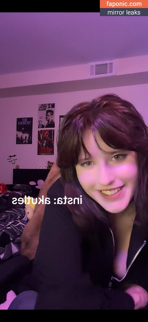 Akutles, Egokillerss, Rena Голи изтичания  Снимка #5