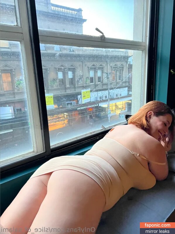 Bel Larcombe / Slice_of_salami_, Bel Larcombe slice_of_salami_, bel_larcombe_ Голи изтичания OnlyFans Снимка #98