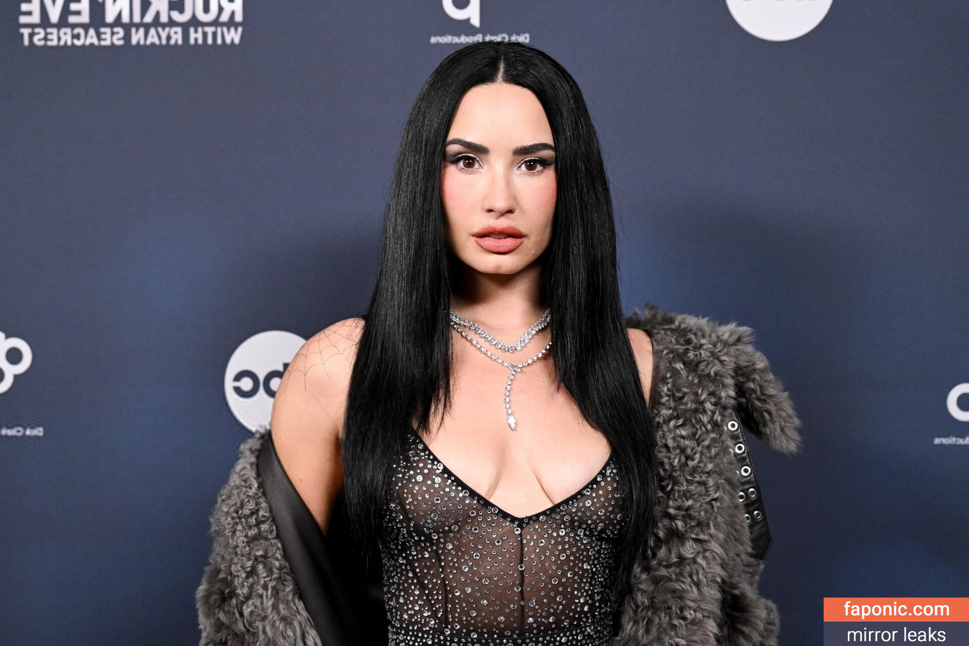 Demi Lovato, ddlovato, https:, tonia_williams Голи изтичания OnlyFans Снимка #1041