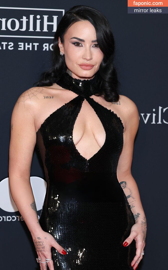 Demi Lovato, ddlovato, https:, tonia_williams Голи изтичания OnlyFans Снимка #1093