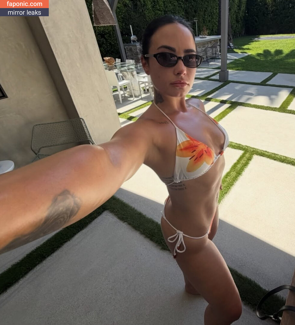Demi Lovato, ddlovato, https:, tonia_williams Голи изтичания OnlyFans Снимка #1157