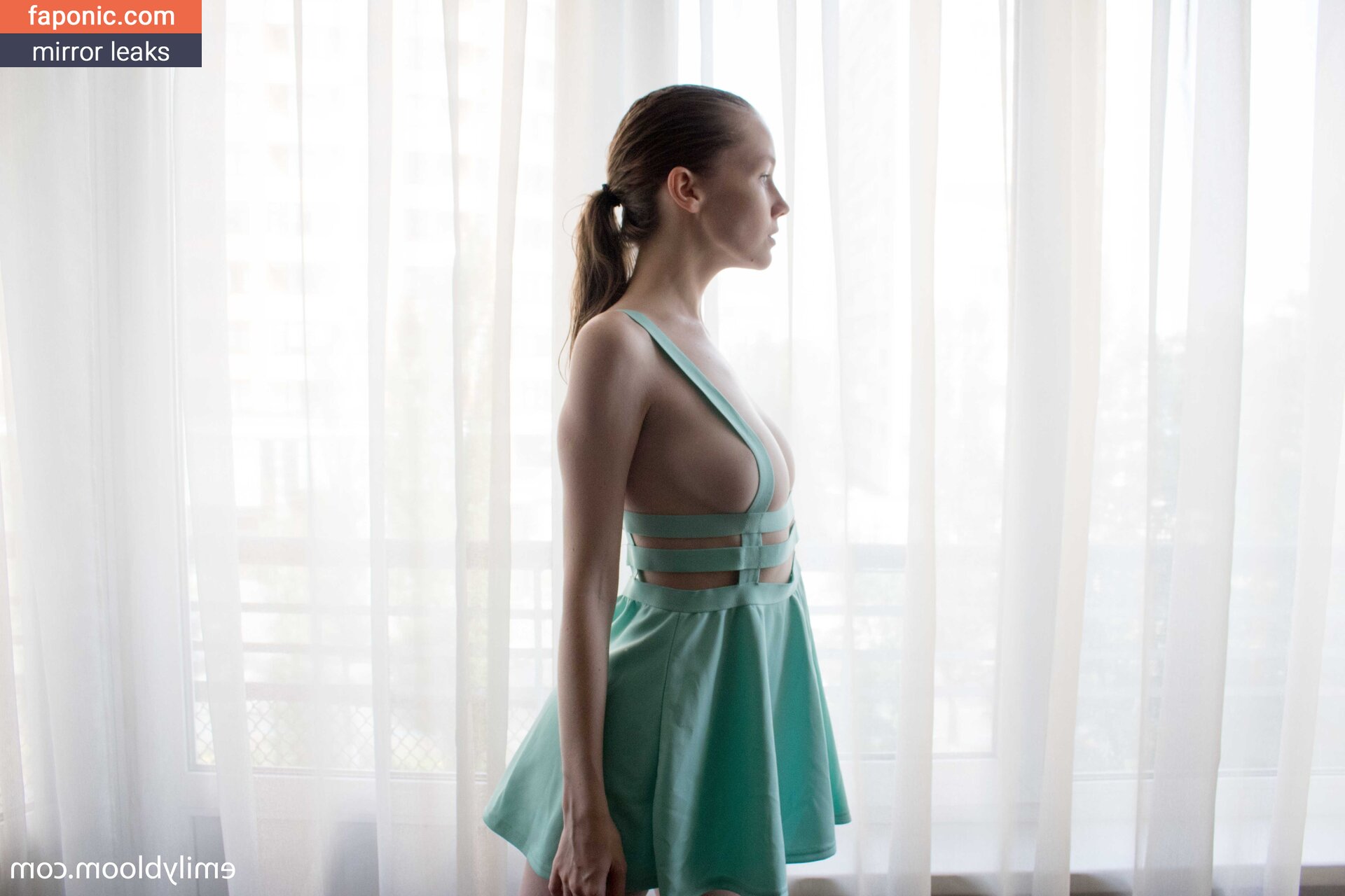 Emily Bloom, emilybloomshow, theemilybloom Голи изтичания OnlyFans/Patreon Снимка #5258