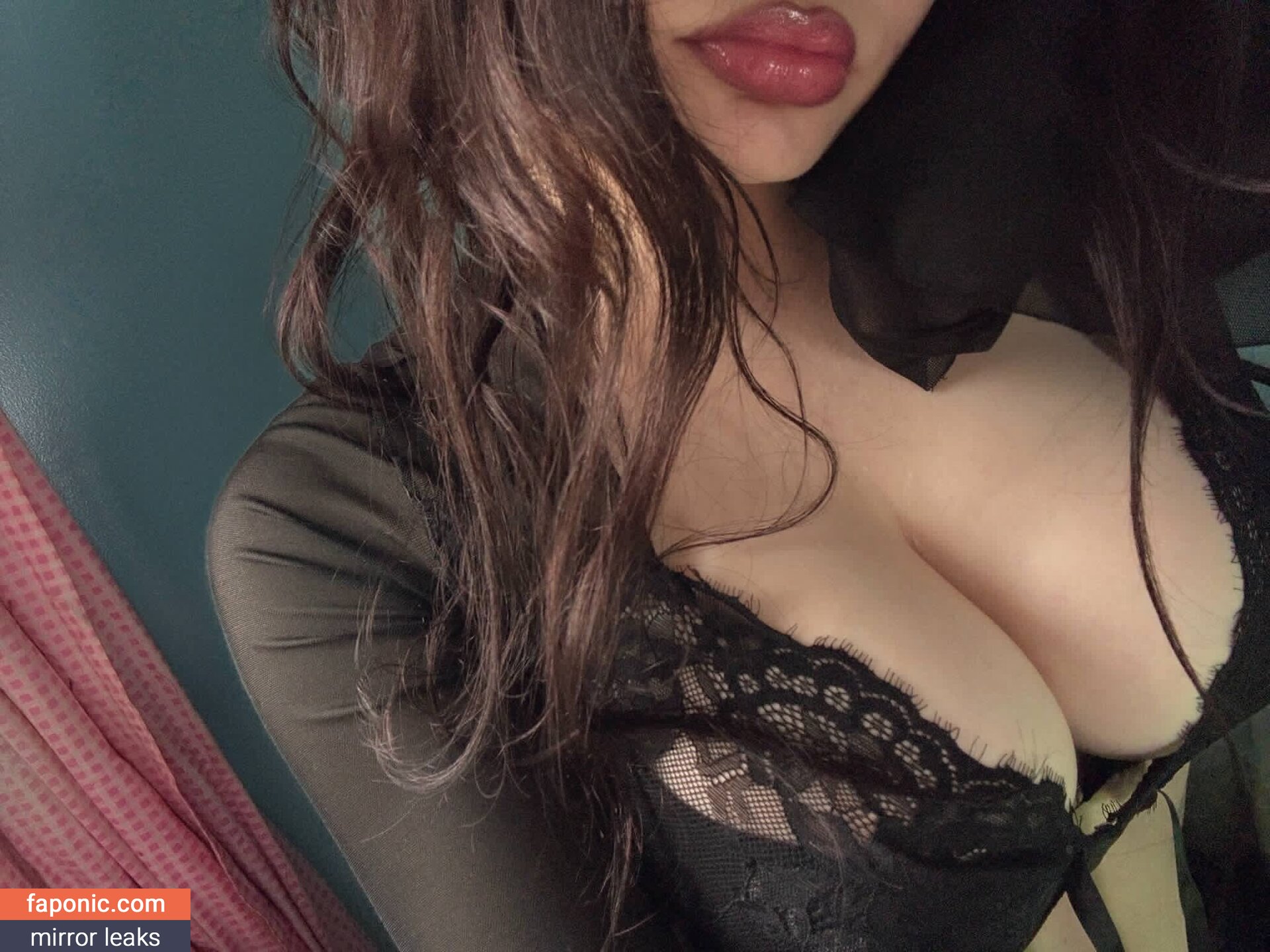 Robyn, robynsnotreal, rrr0byn, therealredrobyn Голи изтичания OnlyFans Снимка #1