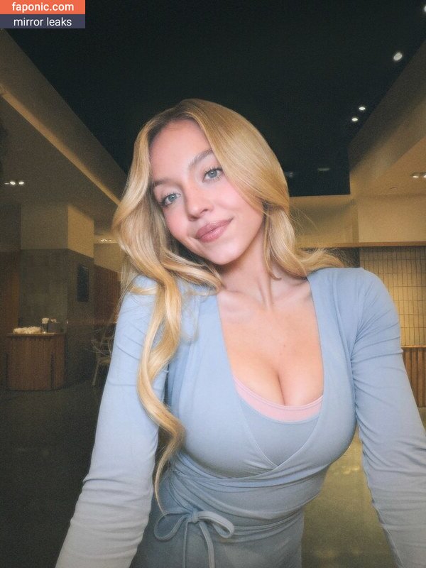 Sydney Sweeney, gal_gadot, https:, sydney_sweeney Голи изтичания OnlyFans Снимка #178
