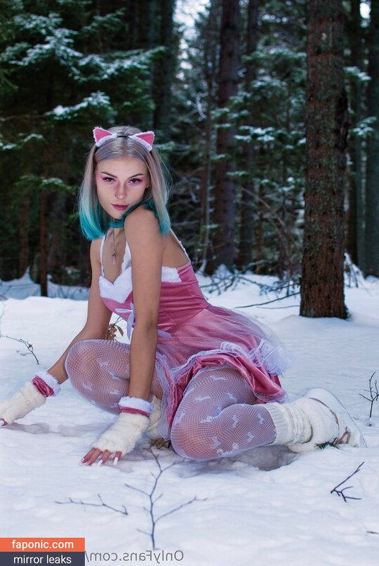 Trixy Blue, trixyblue, trixybluegirl Голи изтичания OnlyFans Снимка #2