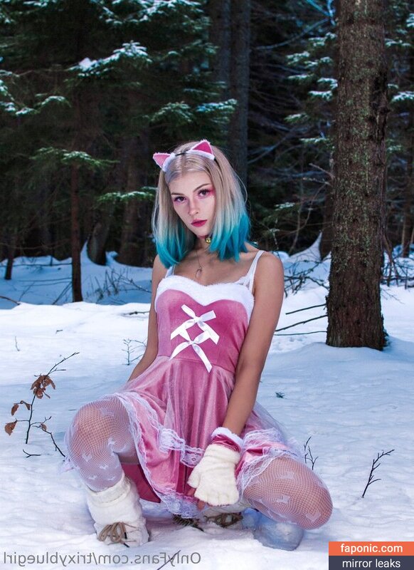Trixy Blue, trixyblue, trixybluegirl Голи изтичания OnlyFans Снимка #4