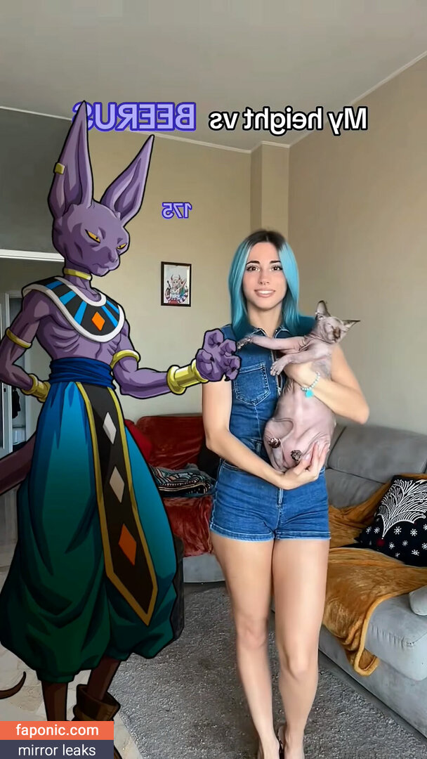 Lucrelisa Голи изтичания Patreon Снимка #23
