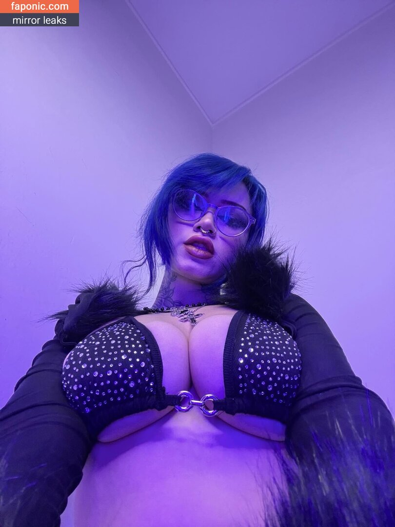 abru_shaddix, abru_shaddixx, xmiss_sweetnessx Голи изтичания  Снимка #26