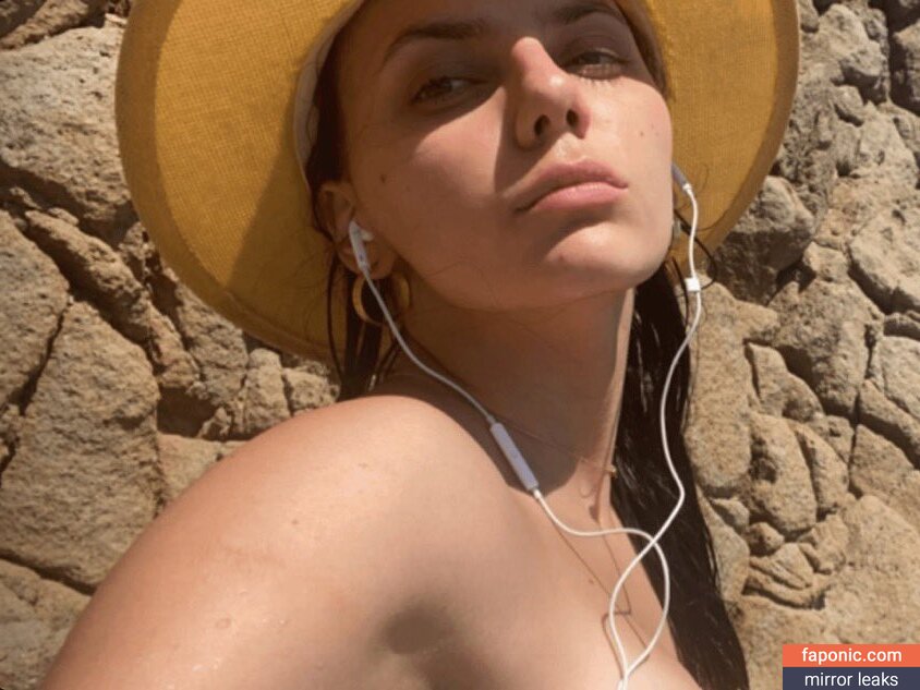 Dafne Keen, dafnekeen, https:, lauradafne93 Голи изтичания OnlyFans Снимка #394