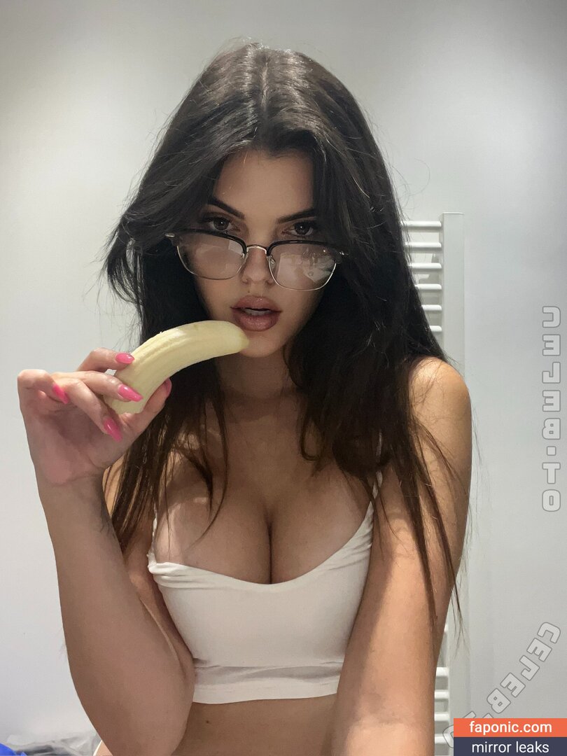 Lara Winter, lara-benjamina, lara.winter.73, lara_winter Голи изтичания OnlyFans Снимка #232