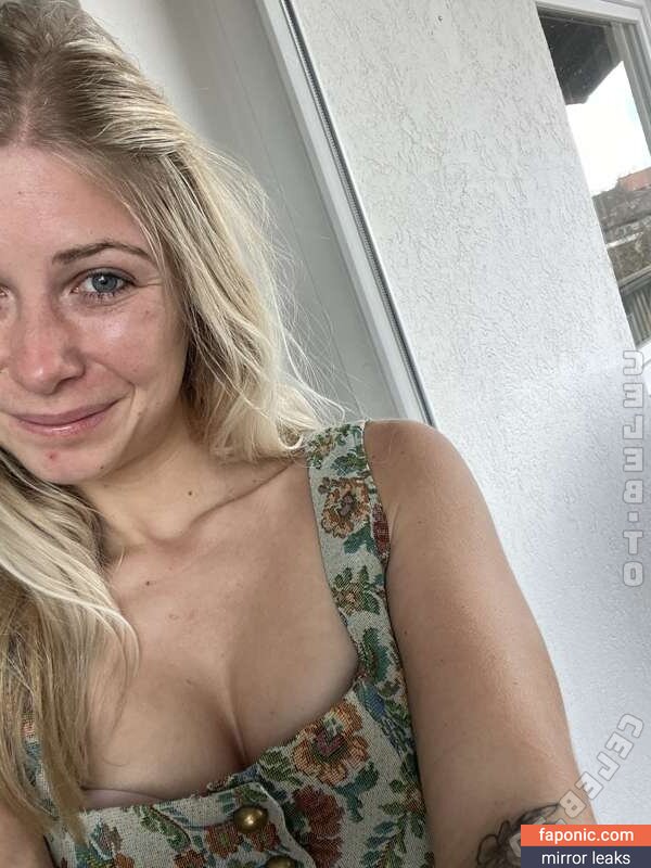 Nadine Freund, NadineFreund, https:, nadine_freund, user Голи изтичания Patreon Снимка #87