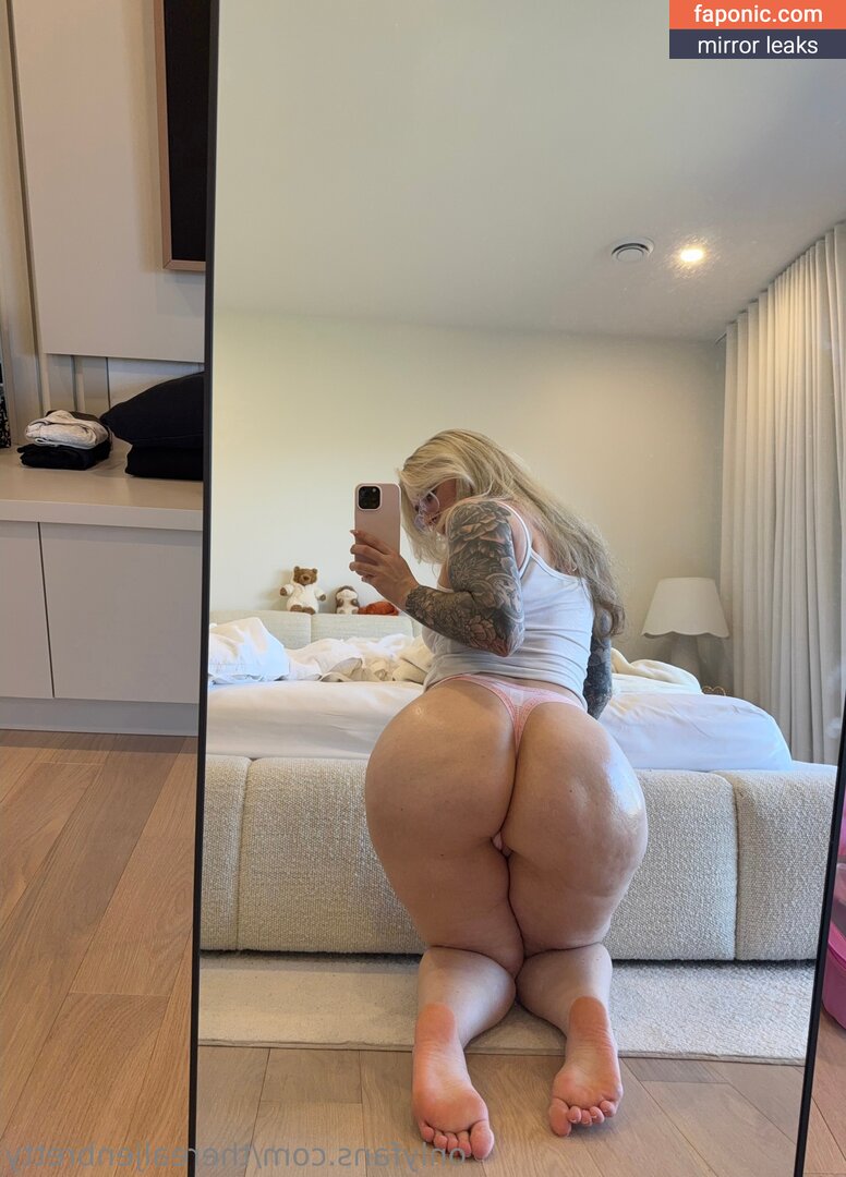 Jen Brett, JenBretty, https:, therealjenbretty Голи изтичания OnlyFans Снимка #675