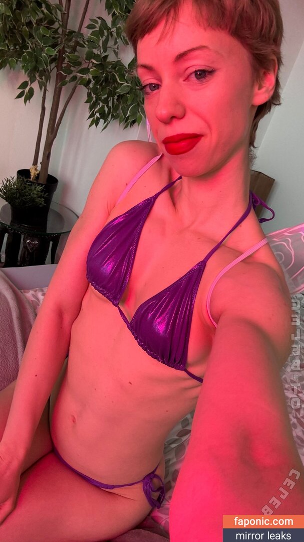 Die Militante Veganerin, Die Wilde Veganerin, diewildeveganerin Голи изтичания OnlyFans Снимка #196