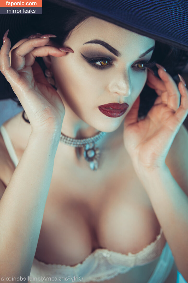 Danielle Denicola, danielledenicola, danielledenicolaofficial, danielledenicolavip, daniellednicola, https: Голи изтичания OnlyFans/Patreon Снимка #60