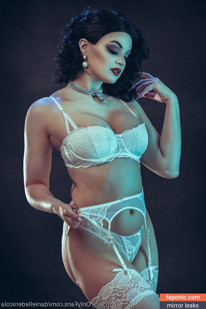 Danielle Denicola, danielledenicola, danielledenicolaofficial, danielledenicolavip, daniellednicola, https: Голи изтичания OnlyFans/Patreon Снимка #69