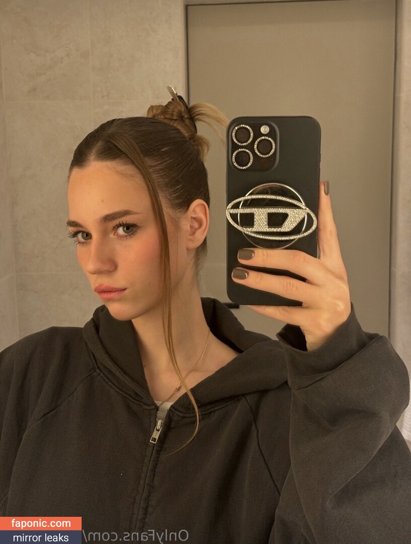 Anna Malyg0n, mmollyyy.ann Голи изтичания  Снимка #332