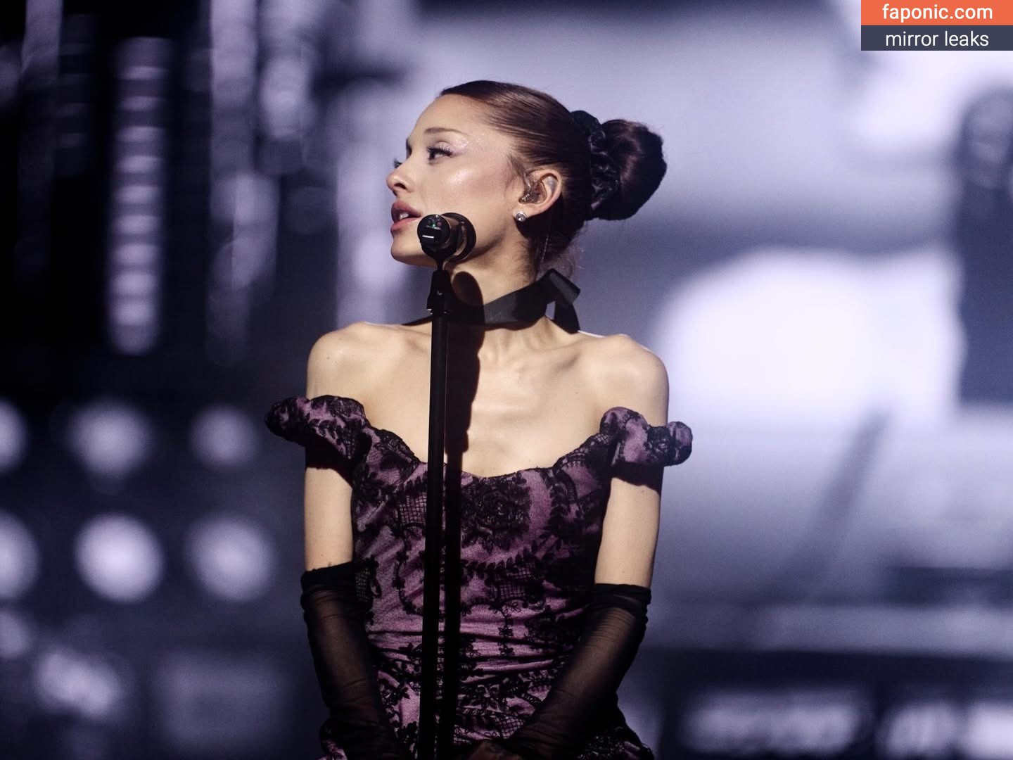Ariana Grande, arianagrande, biancasotelo14 Голи изтичания OnlyFans Снимка #153