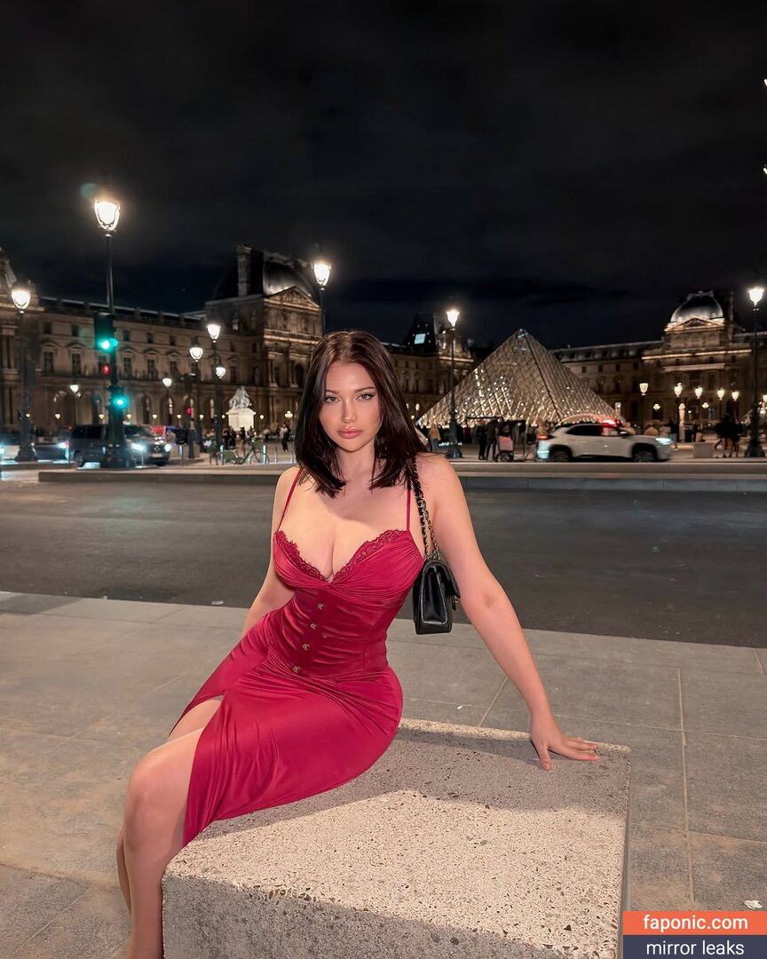andreeamaresof, andreeamaresof_fanpage2022, blackwidof Голи изтичания OnlyFans Снимка #2