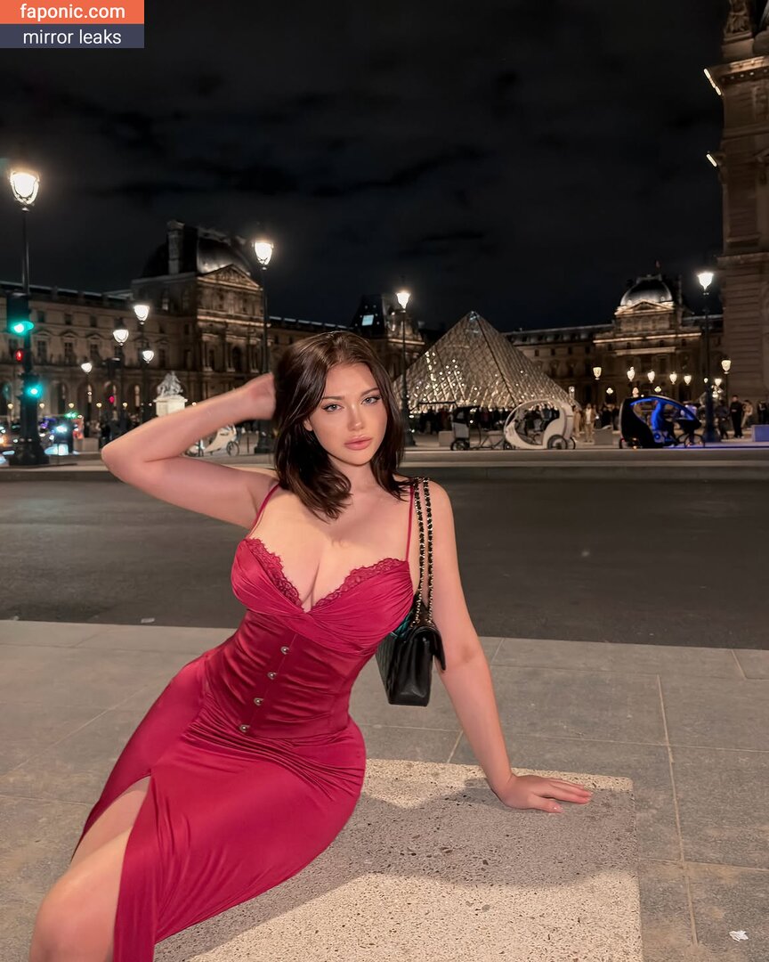 andreeamaresof, andreeamaresof_fanpage2022, blackwidof Голи изтичания OnlyFans Снимка #4