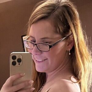 Hollyrose2021