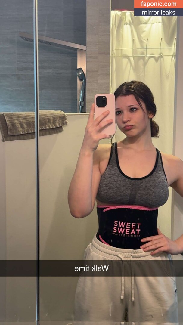 Nikki Woods, nikki_neko, nikkiwoodss Голи изтичания OnlyFans Снимка #54