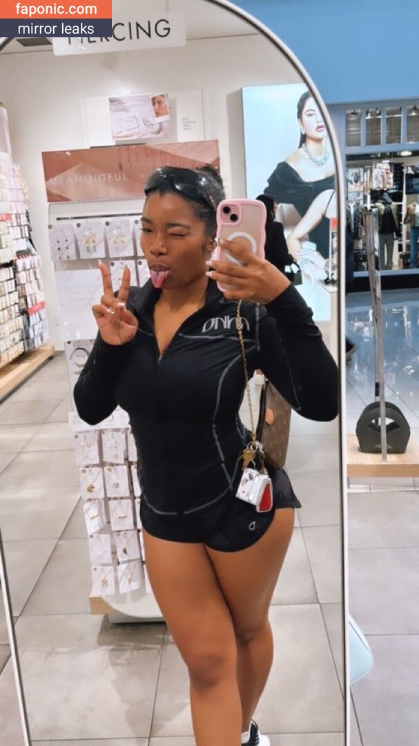 Kyylareneee, kurlykyy, kurrlyyy, kyylarenee Голи изтичания OnlyFans Снимка #30