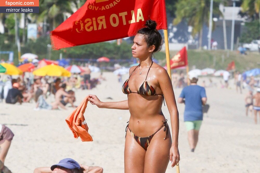 Alane Dias