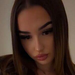 Itselena Itselena_