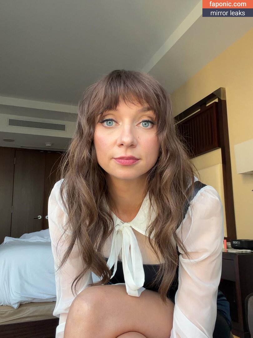 Lauren Lapkus