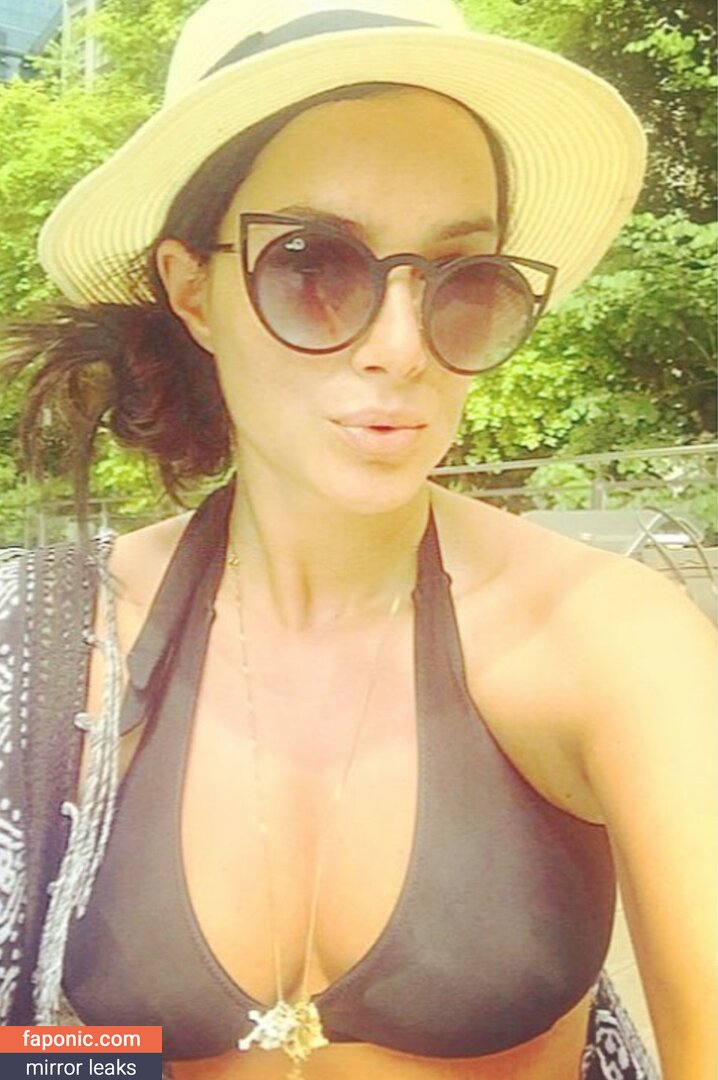 Sara La Fountain