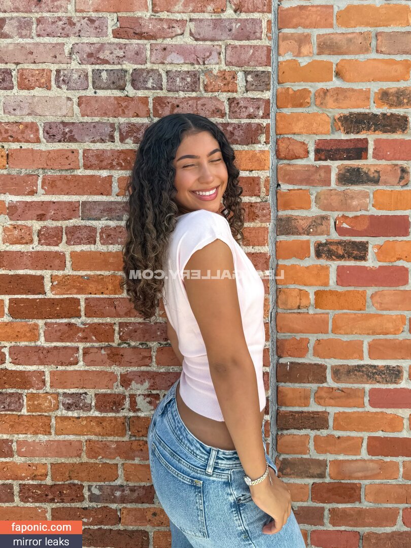 theisabellaferreira